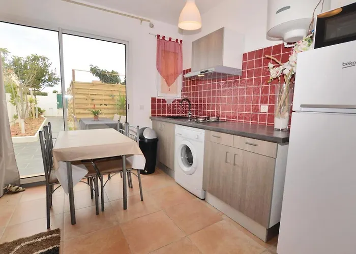 Amazing In With Wifi Aleria (Corsica)