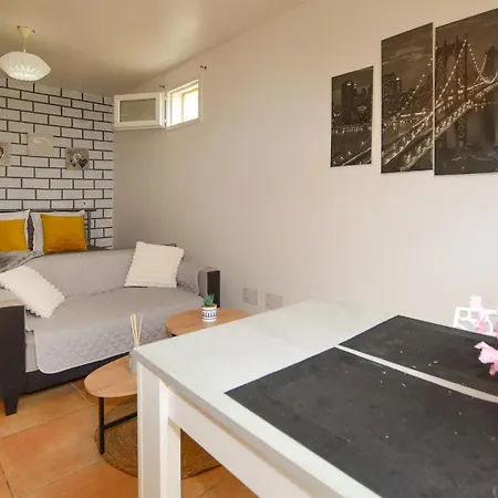 Pet Friendly In With Wifi Holiday home *